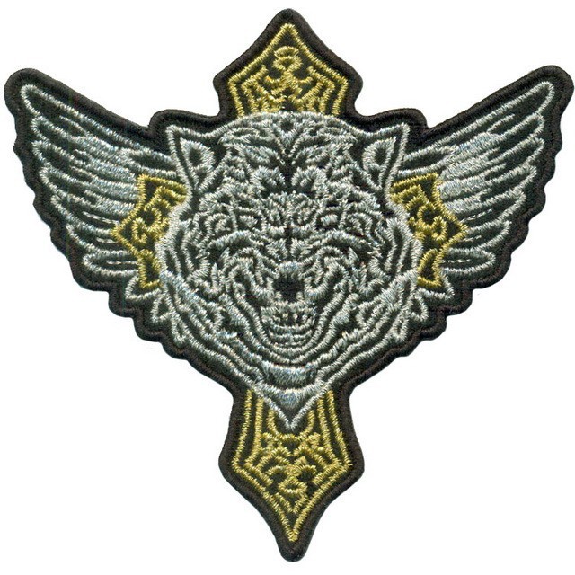 Декор нашивка  Волк на кресте (металлизированная нить)