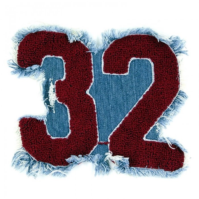 Декор нашивка  32 - красная надпись (большая) джинсовая